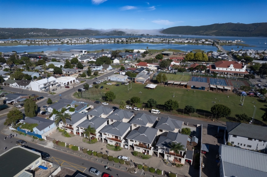 2 Bedroom Property for Sale in Knysna Central Western Cape
